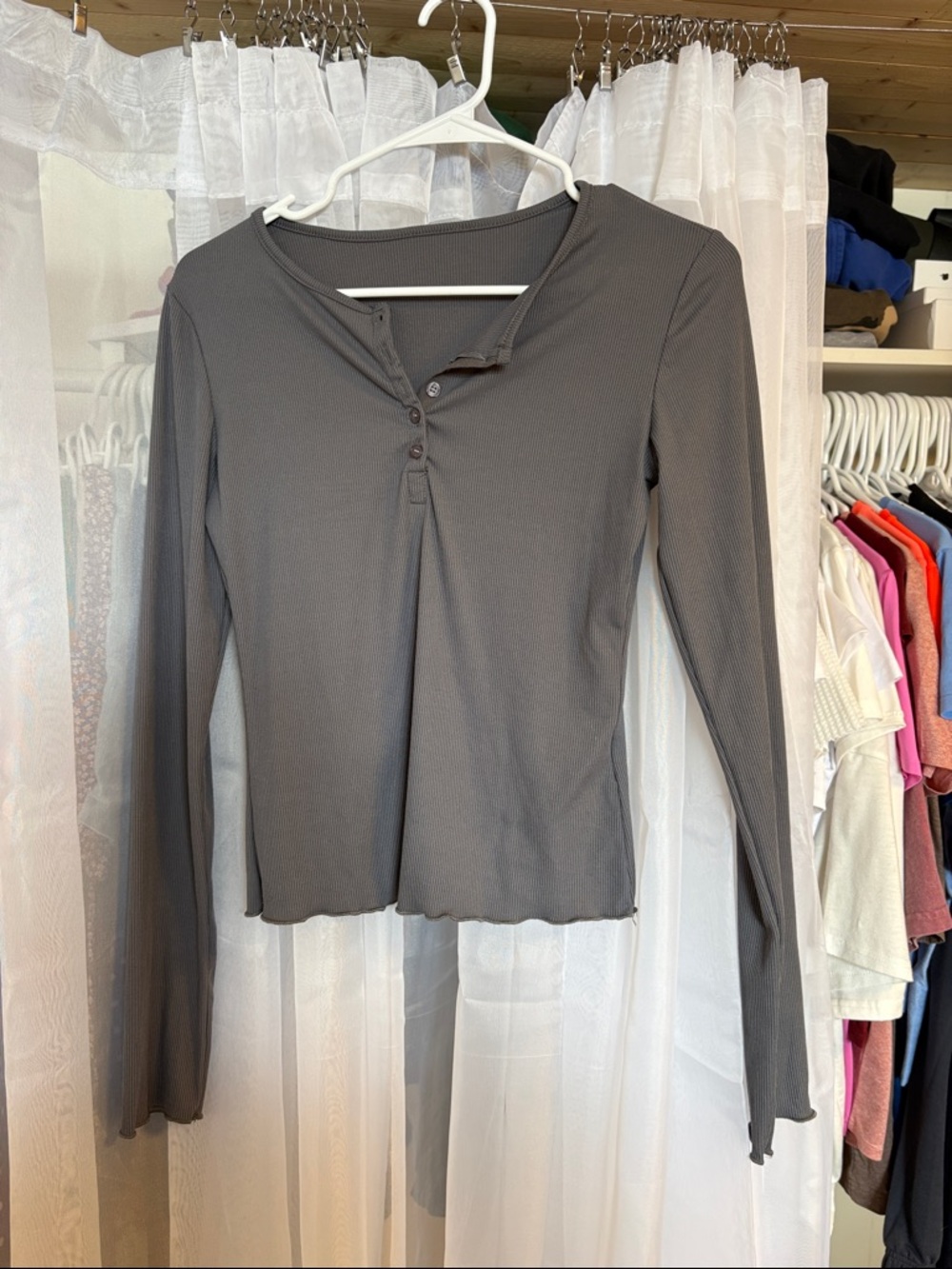 Women's Long-Sleeve Henley Top - Charcoal Gray